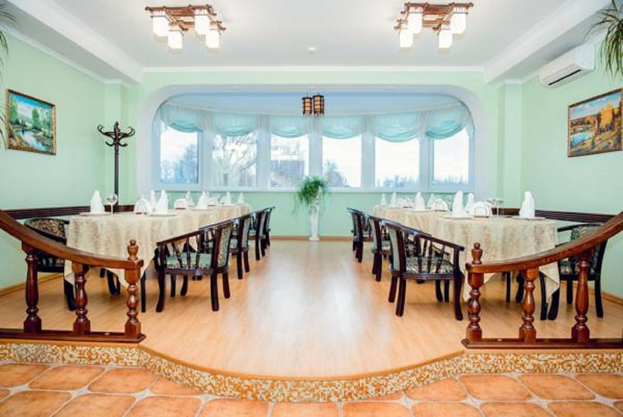 Hotel Vivat Provincia Takhtaulove Exterior photo