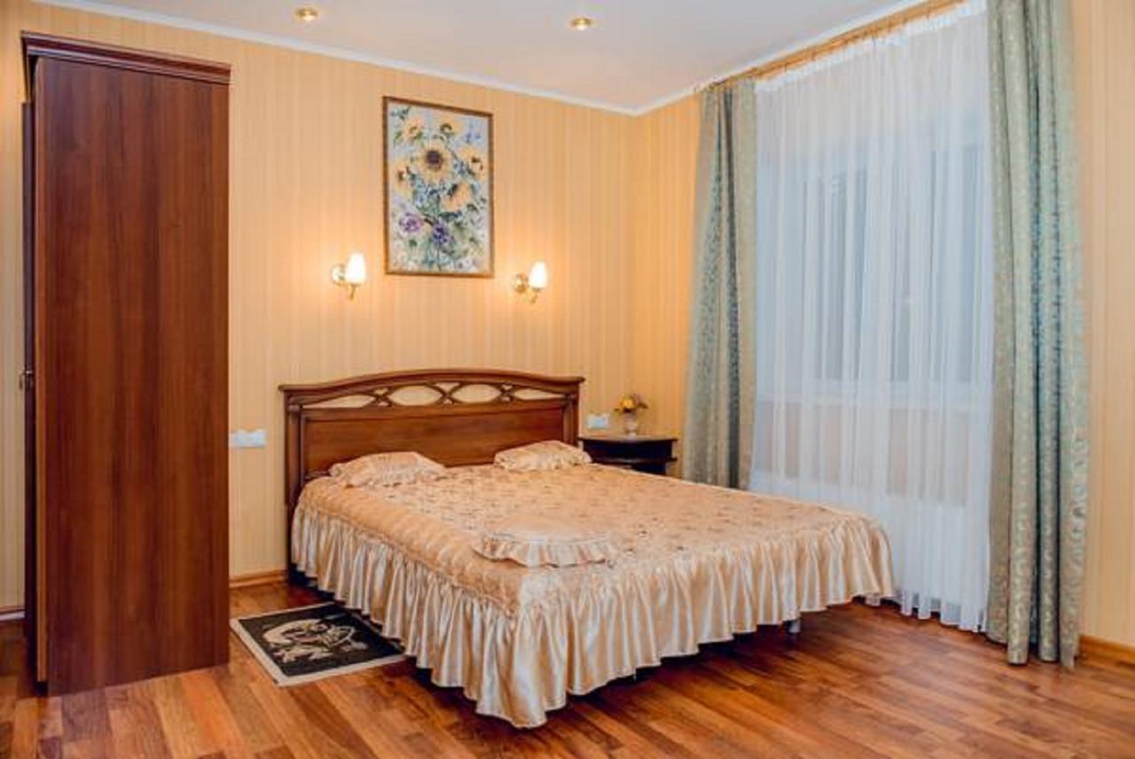 Hotel Vivat Provincia Takhtaulove Room photo